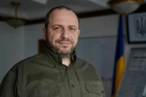 У Раді зареєстровано проєкт постанови про звільнення міністра оборони Умєрова