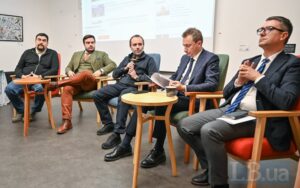 що каже бізнес, залізниця і міністр