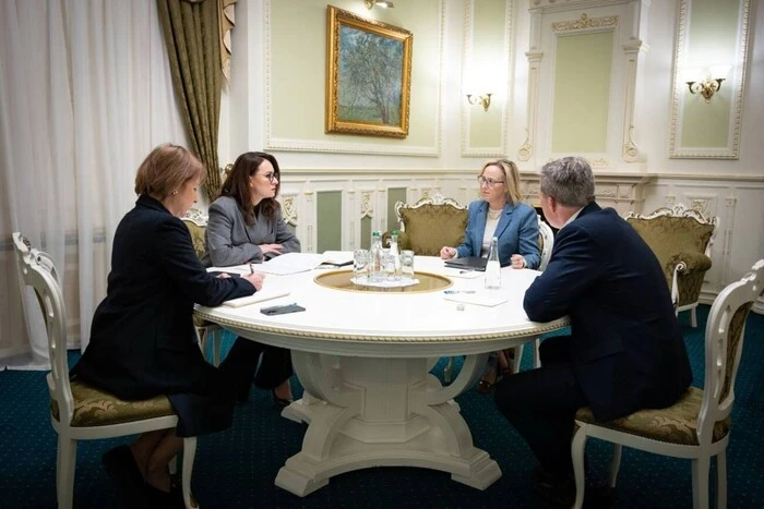 Свириденко провела переговори з міністром збройних сил США