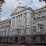 Це підірве довіру до Заходу: СБУ може тиснути на українську журналістку та американського медіатора